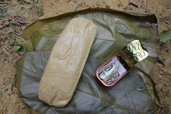 Common lunch: cassava bread + sardines