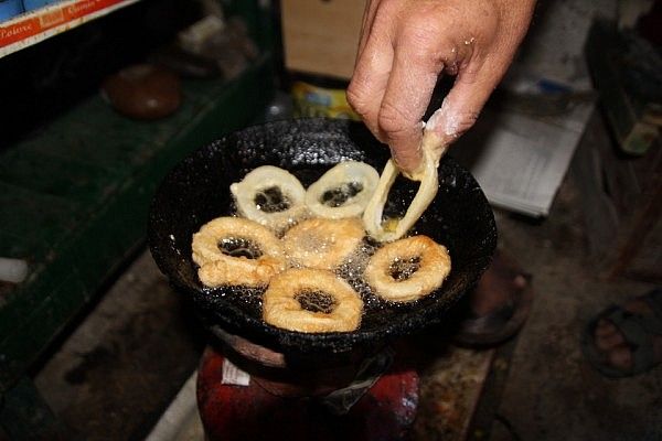 Freshly fried calamares