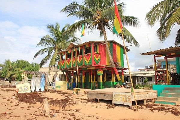 Black Star Surf Shop, Busua